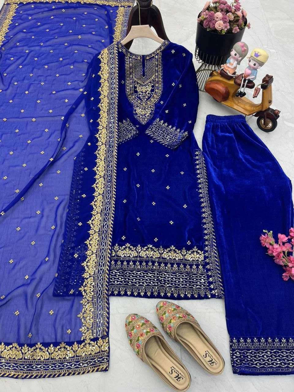 Ynf Velvet KESH158 6002 Gowns Wholesale Embroidery Gowns Velvet Gowns Gown With Dupatta Manufacturer