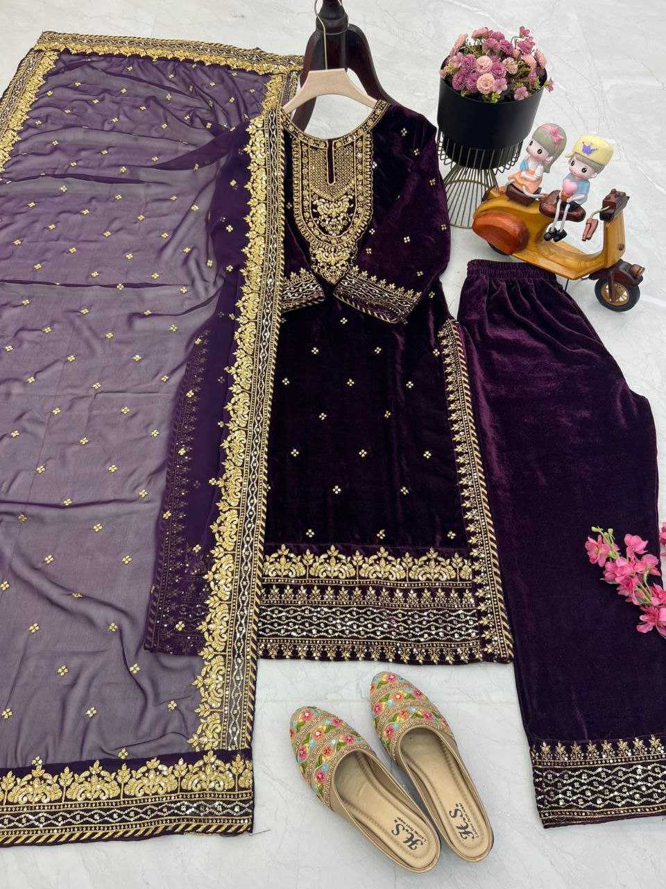 Ynf Velvet KESH158 6002 Gowns Wholesale Embroidery Gowns Velvet Gowns Gown With Dupatta Manufacturer