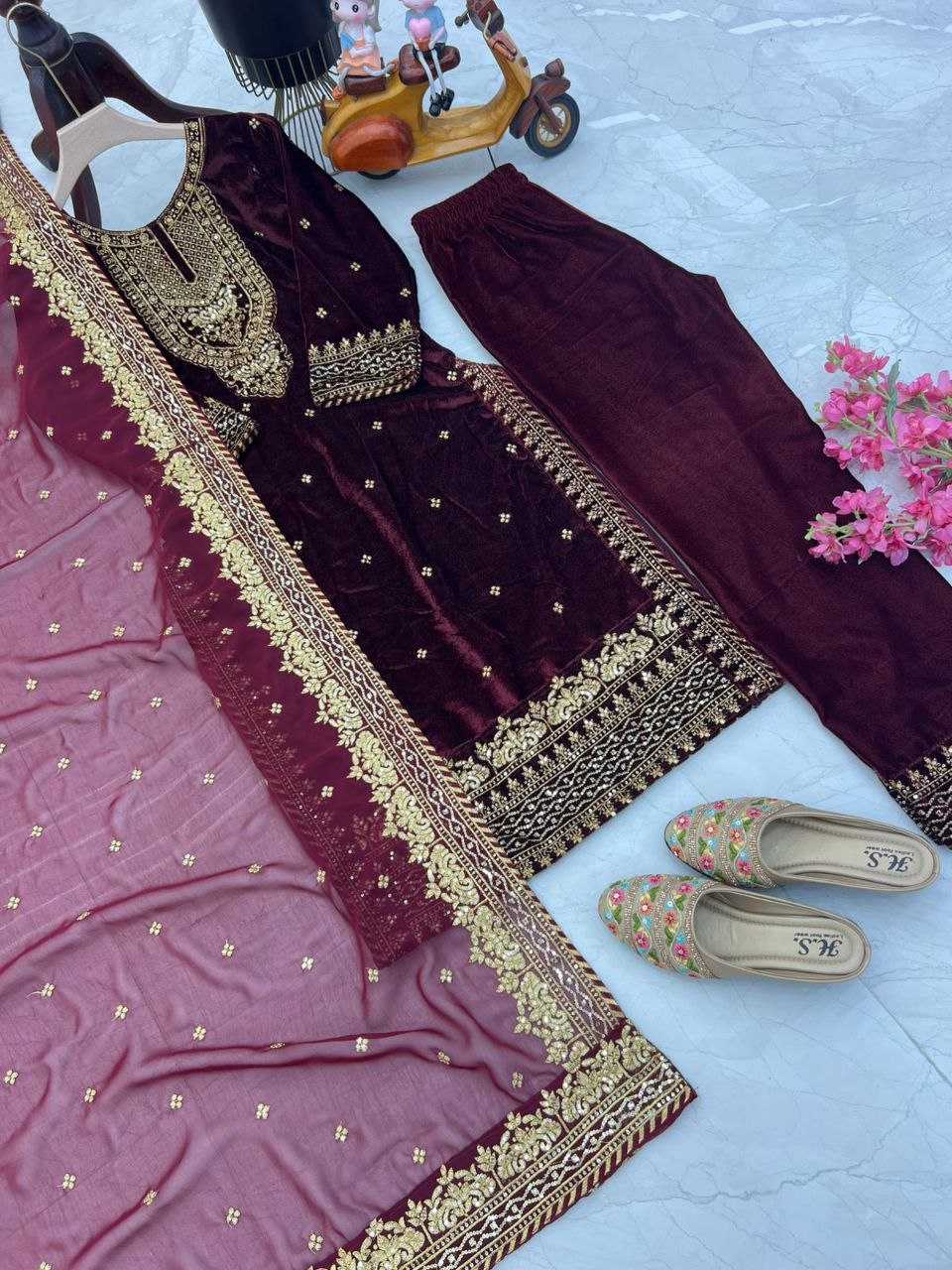 Ynf Velvet KESH158 6002 Gowns Wholesale Embroidery Gowns Velvet Gowns Gown With Dupatta Manufacturer