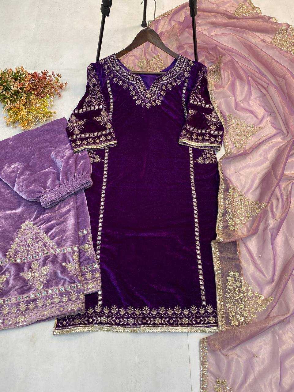 Ynf Velvet RIN110 297 Suits & Dresses Wholesale Ladies Suits Velvet Suits Embroidery Suits Party Wear Dresses Manufacturer