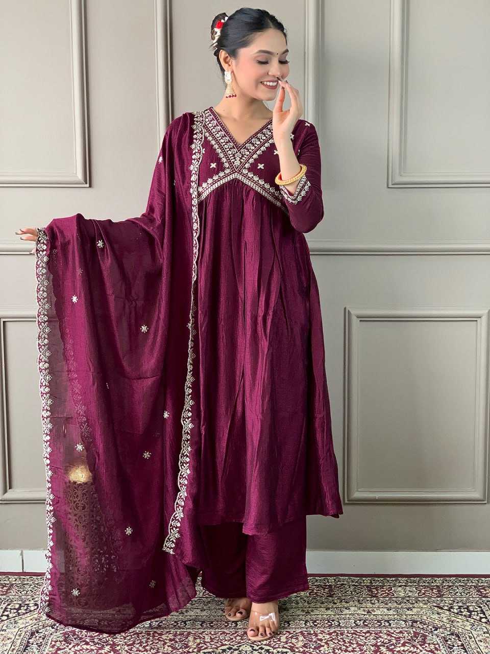 YNF VICHITRA KESH402 562 SUITS & DRESSES  WHOLESALE LADIES ALIA CUT EMBROIDERED SUITS MANUFACTURER