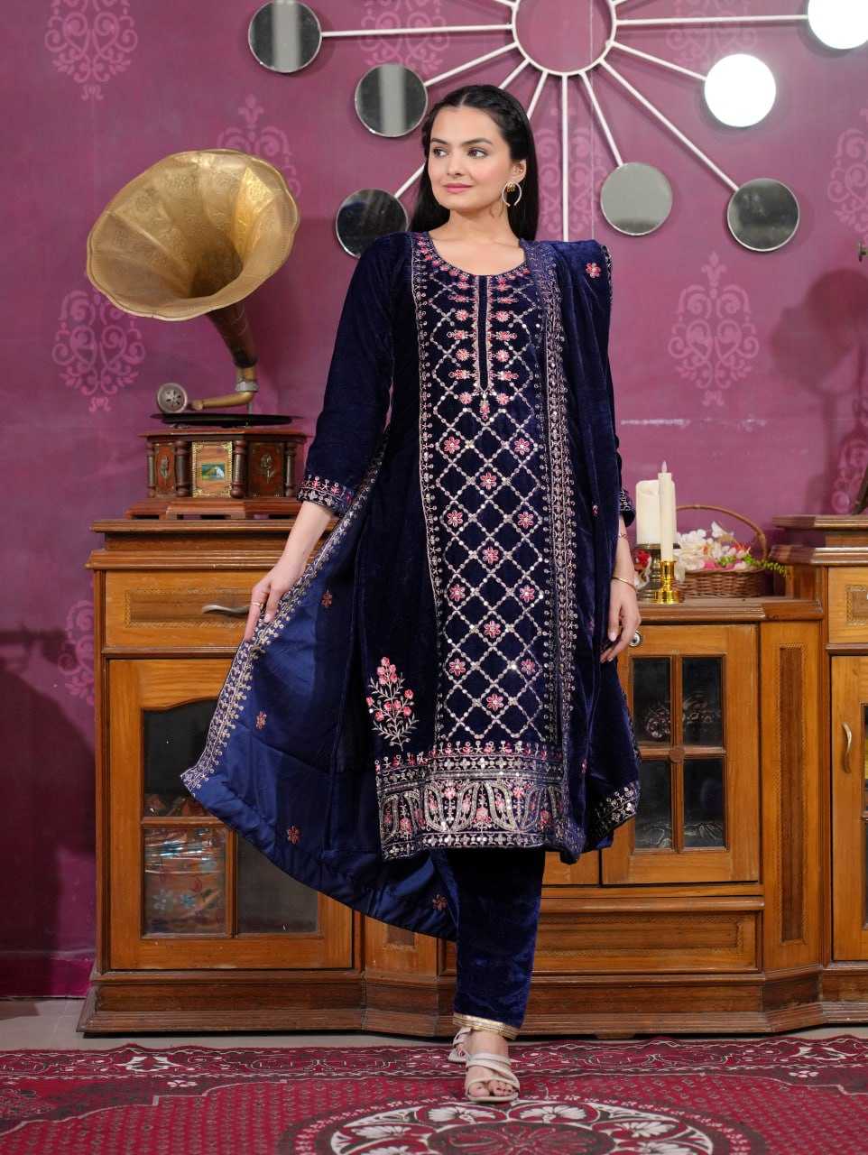 YNF VISCOSE KESH394 31 SUITS & DRESSES WHOLESALE VELVET PRINTED EMBROIDERY SUITS & DRESSES MANUFACTURER