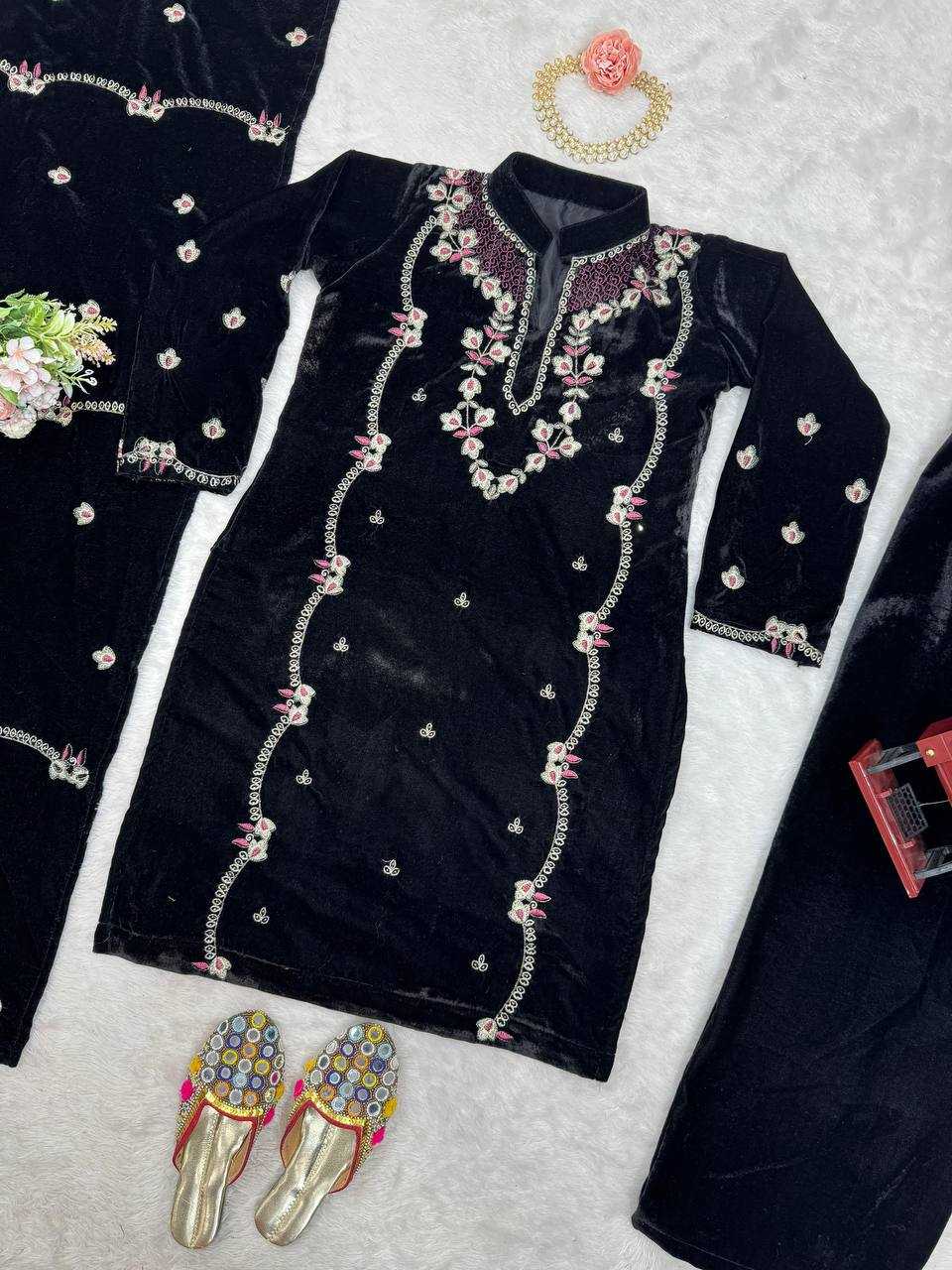 YNF VISCOSE RIN169 5791 SUITS & DRESSES WHOLESALE VELVET PRINTED BLACK SALWAR SUITS & DRESSES MANUFACTURER