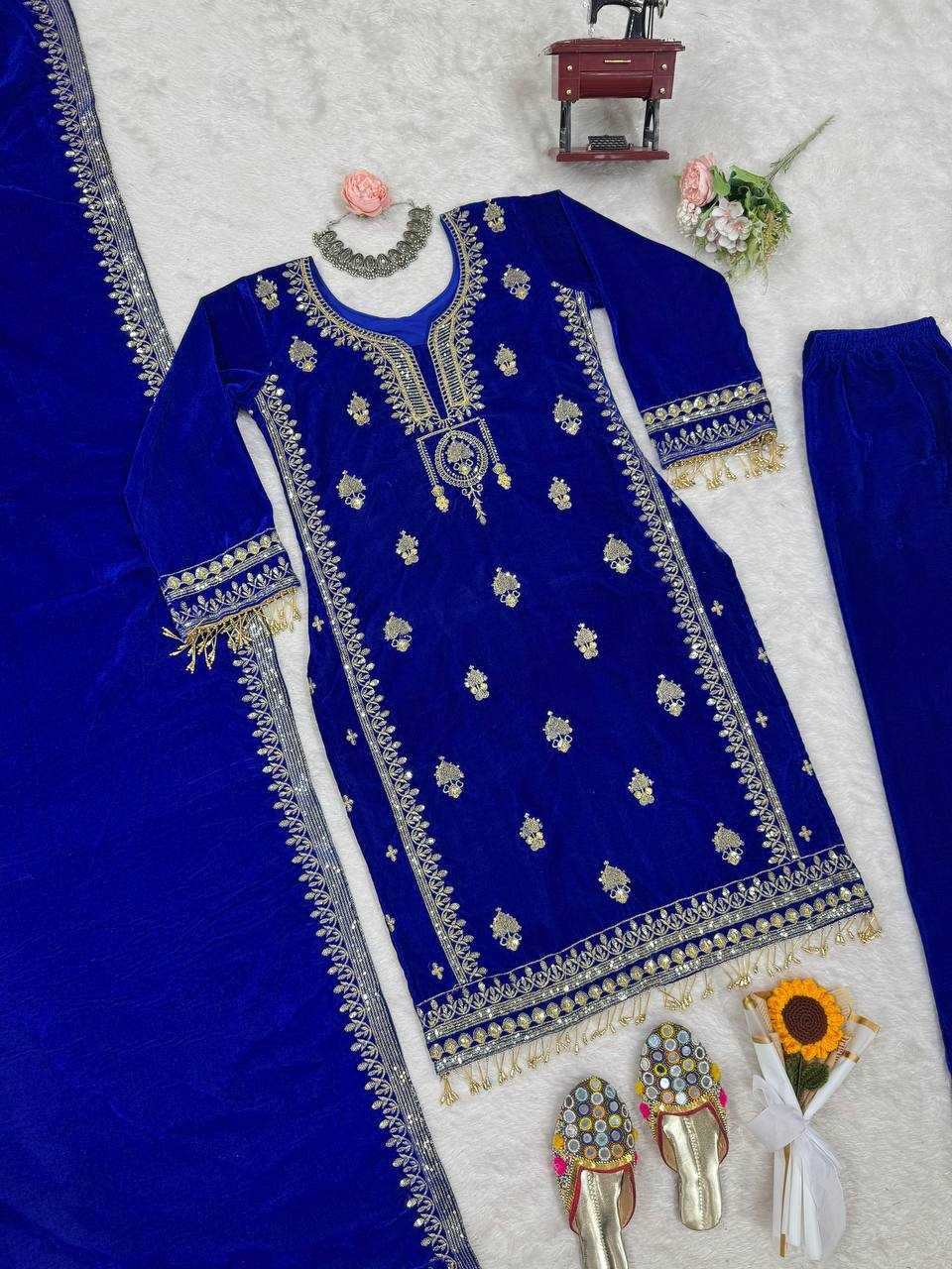 YNF VISCOSE VELVET RIN169 5800 SUITS & DRESSES WHOLESALE VELVET EMBROIDERY PAKISTANI SUITS MANUFACTURER