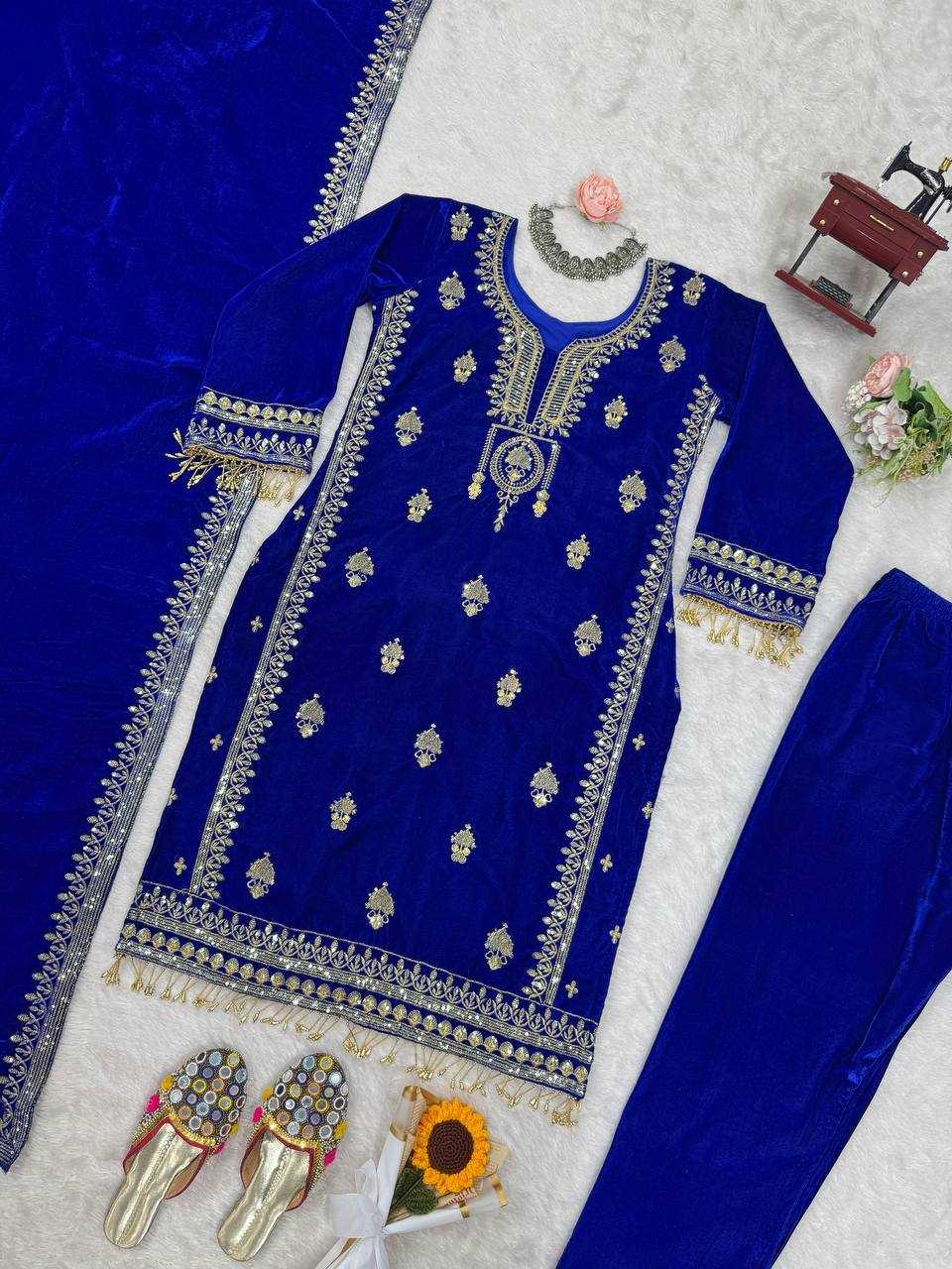 YNF VISCOSE VELVET RIN169 5800 SUITS & DRESSES WHOLESALE VELVET EMBROIDERY PAKISTANI SUITS MANUFACTURER