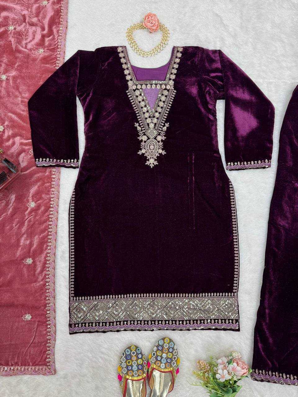 YNF VISCOSE VELVET RIN169 5801 SUITS & DRESSES WHOLESALE VELVET EMBROIDERY PARTY WEAR SUITS MANUFACTURER