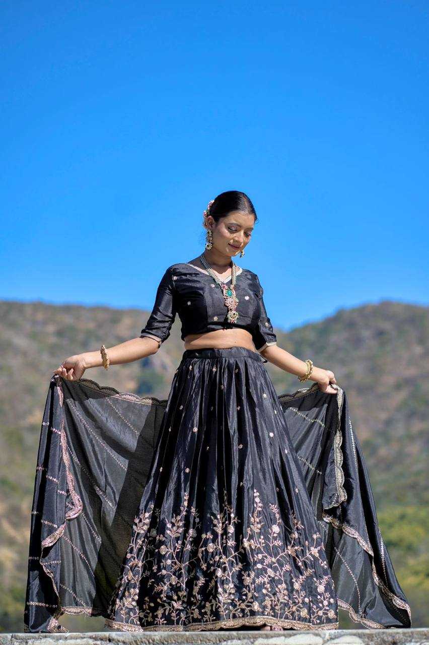 Ynf Chinon RIN119 9011 Lehengas Wedding Collections Festive Collections Wholesale Embroidered Lehenga Thread Work Lehenga Lehenga With Cancan Manufacturer