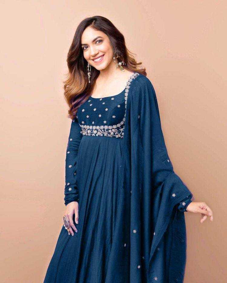 Ynf Georgette KESH434 MNC05 Gowns Wholesale Embroidery Gowns Georgette Gown Gown With Dupatta Manufacturer