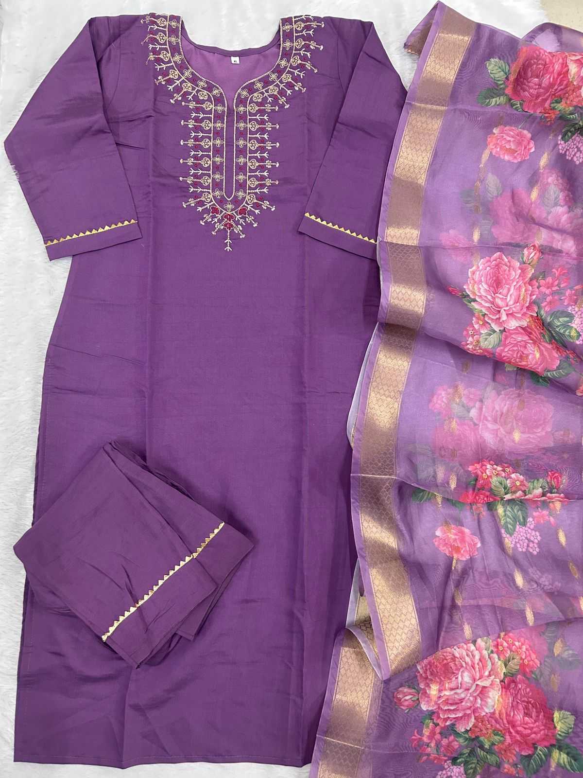 Ynf Heavy Roman Silk KESH175 DVF 44 Suits & Dresses Wholesale Embroidery Suits Ladies Silk Suit Zari Work Suit Manufacturer