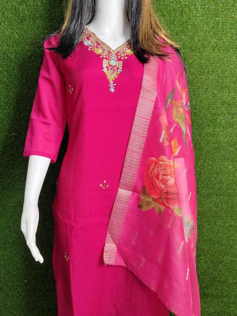 Ynf Heavy Roman Silk KESH352 KVD 34 Suits & Dresses Wholesale Ladies Suits Ladies Salwar Suits Wedding Suits Manufacturer