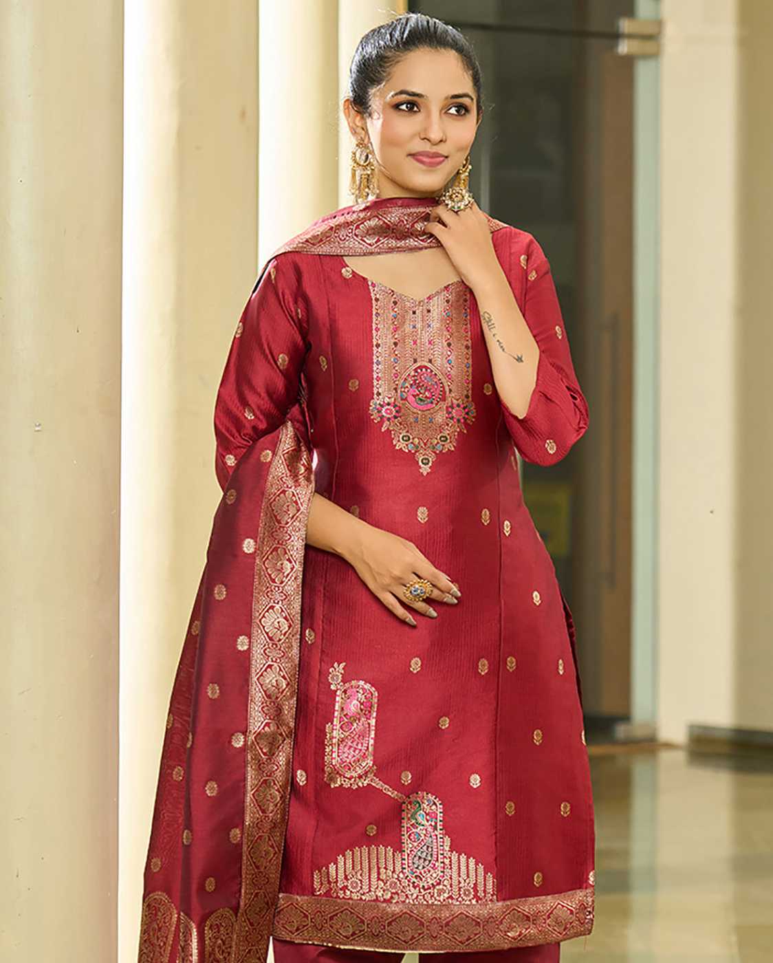 Ynf Jacquard KESH334 MORNI Suits & Dresses Wedding Collections Festive Collections Wholesale Designer Suits Silk Suits Long Kurti Suits Manufacturer