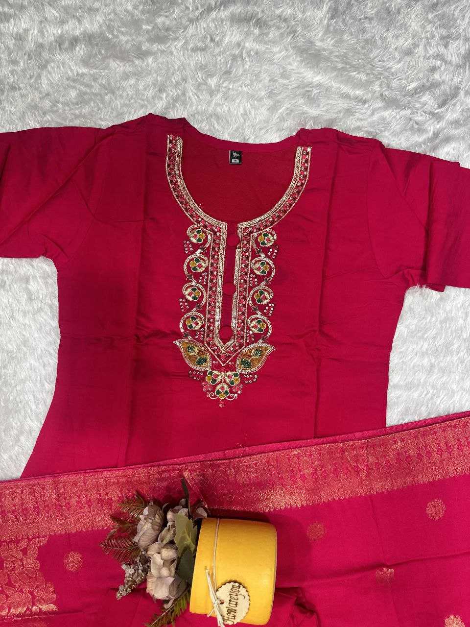 Ynf Jacquard KESH352 KVD 20 Suits & Dresses Wholesale Ladies Suits Printed Suits Chanderi Suit Manufacturer