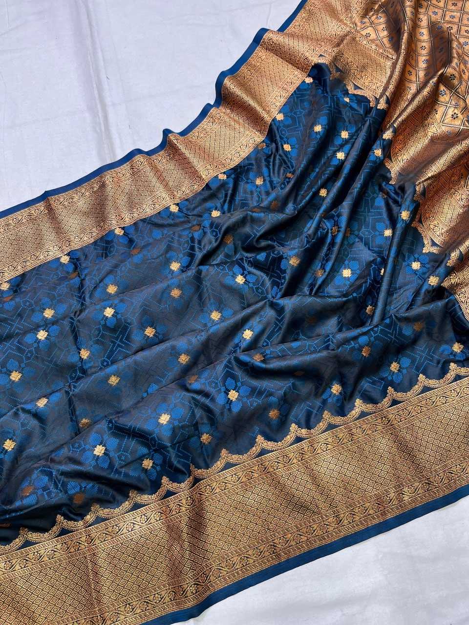 Ynf Katan Silk RIN116 REW32 Silk Sarees Wholesale Banarasi Silk Sarees Patola Sarees Zari Border Silk Sarees Manufacturer