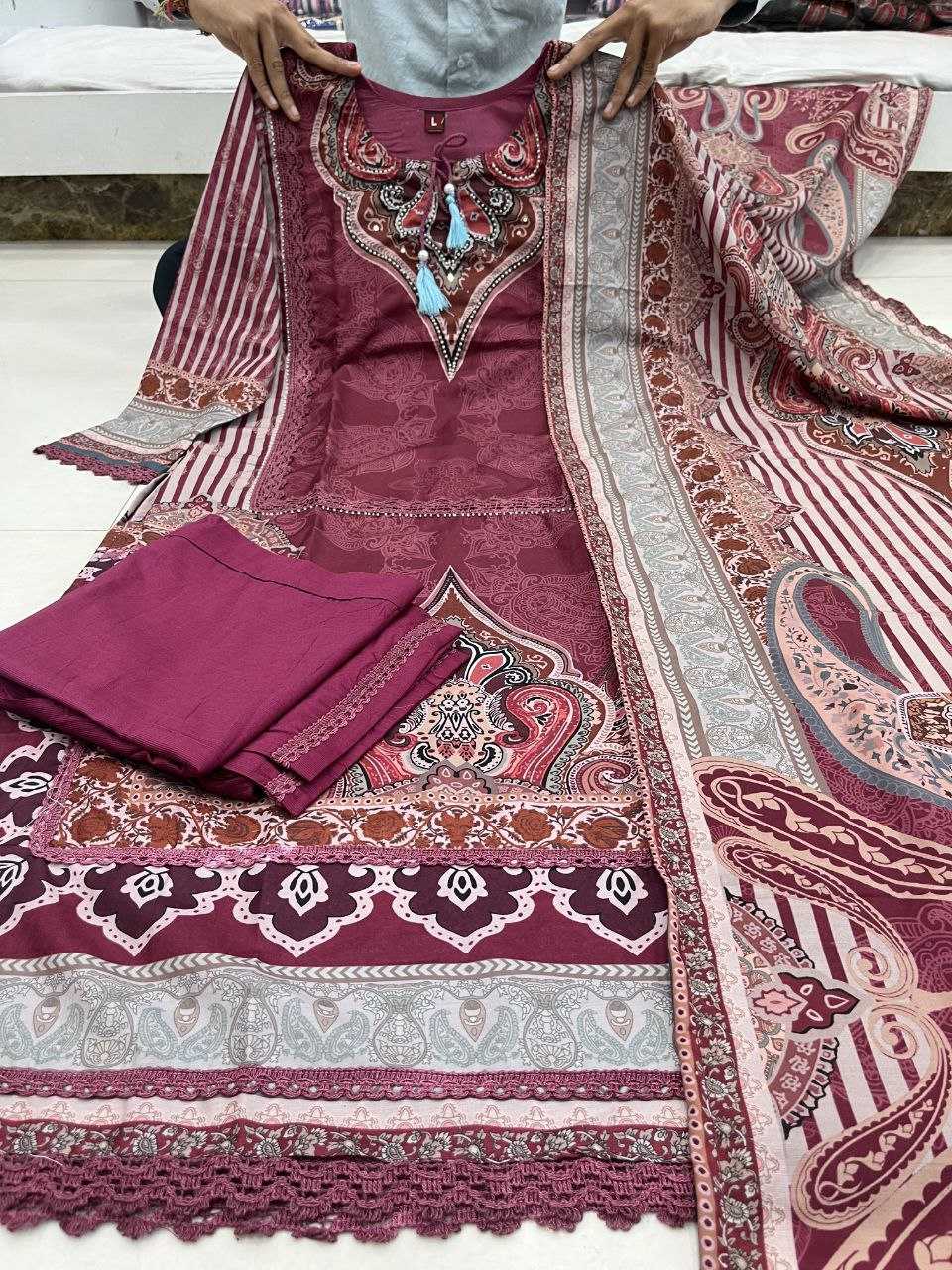 Ynf Maslin KESH209 Pakistan Maroon suits Suits & Dresses Wholesale Printed Suits Embroidery Suits Maroon Salwar Suit Manufacturer