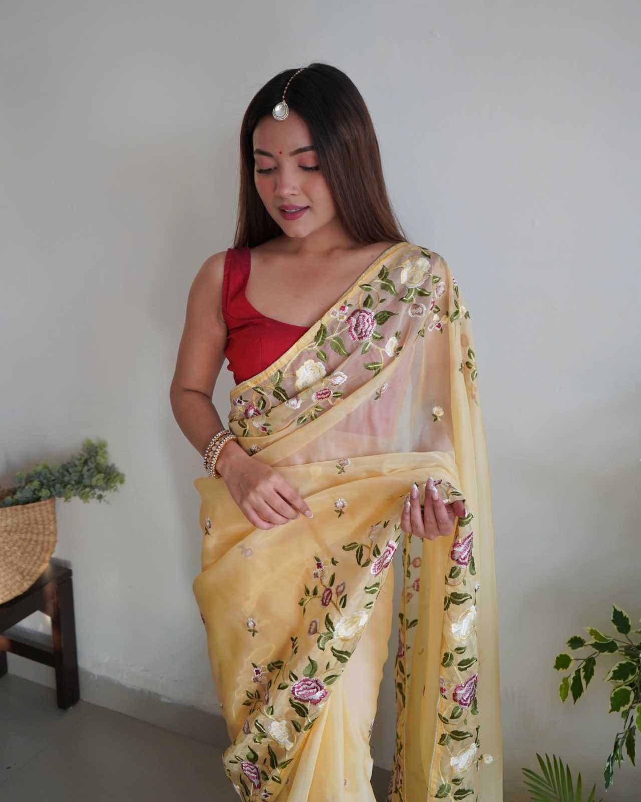 Ynf Organza Silk RIN185 Gold Tebi silk Silk Sarees Wholesale Raw Silk Sarees Fancy Silk Sarees Embroidered Silk Sarees Manufacturer