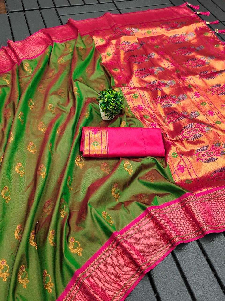 Ynf Paithani Silk RIN150 Nath Paithani -2 Silk Sarees Wholesale Paithani Sarees Heavy Silk Sarees Zari Border Silk Sarees Manufacturer