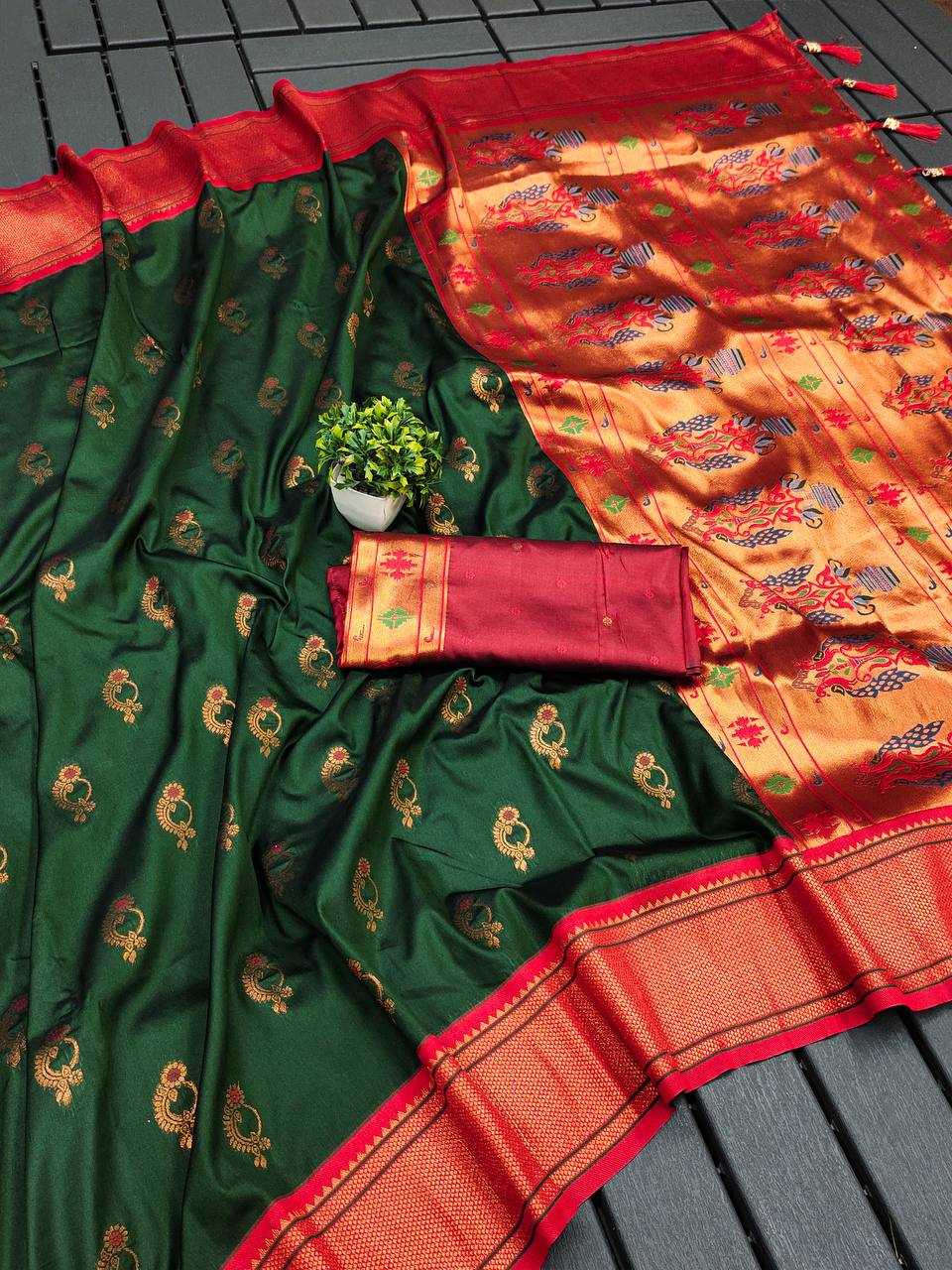 Ynf Paithani Silk RIN150 Nath Paithani -2 Silk Sarees Wholesale Paithani Sarees Heavy Silk Sarees Zari Border Silk Sarees Manufacturer