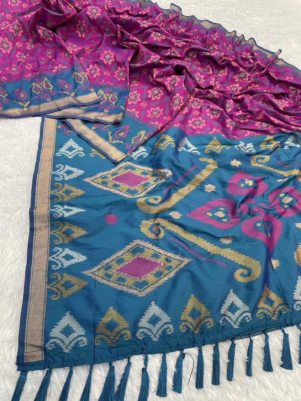 Ynf Premium Silk RIN116 SATRANGI PATOLA Silk Sarees Wholesale Brocade Sarees Patola Sarees Ikkat Silk Sarees Manufacturer