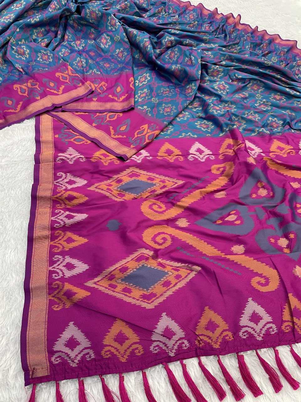 Ynf Premium Silk RIN116 SATRANGI PATOLA Silk Sarees Wholesale Brocade Sarees Patola Sarees Ikkat Silk Sarees Manufacturer