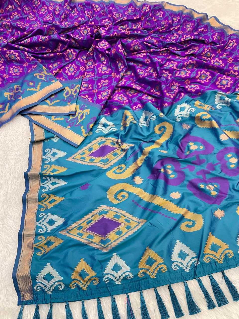 Ynf Premium Silk RIN116 SATRANGI PATOLA Silk Sarees Wholesale Brocade Sarees Patola Sarees Ikkat Silk Sarees Manufacturer