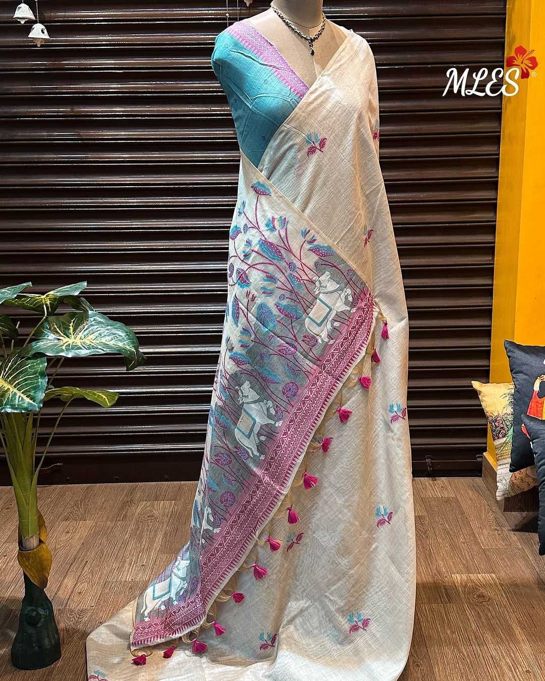 Ynf Soft Muga Silk KESH165 MUGA COTTON COW Silk Sarees Wholesale Soft Silk Sarees Designer Silk Sarees Silk Sarees For Weddings Manufacturer