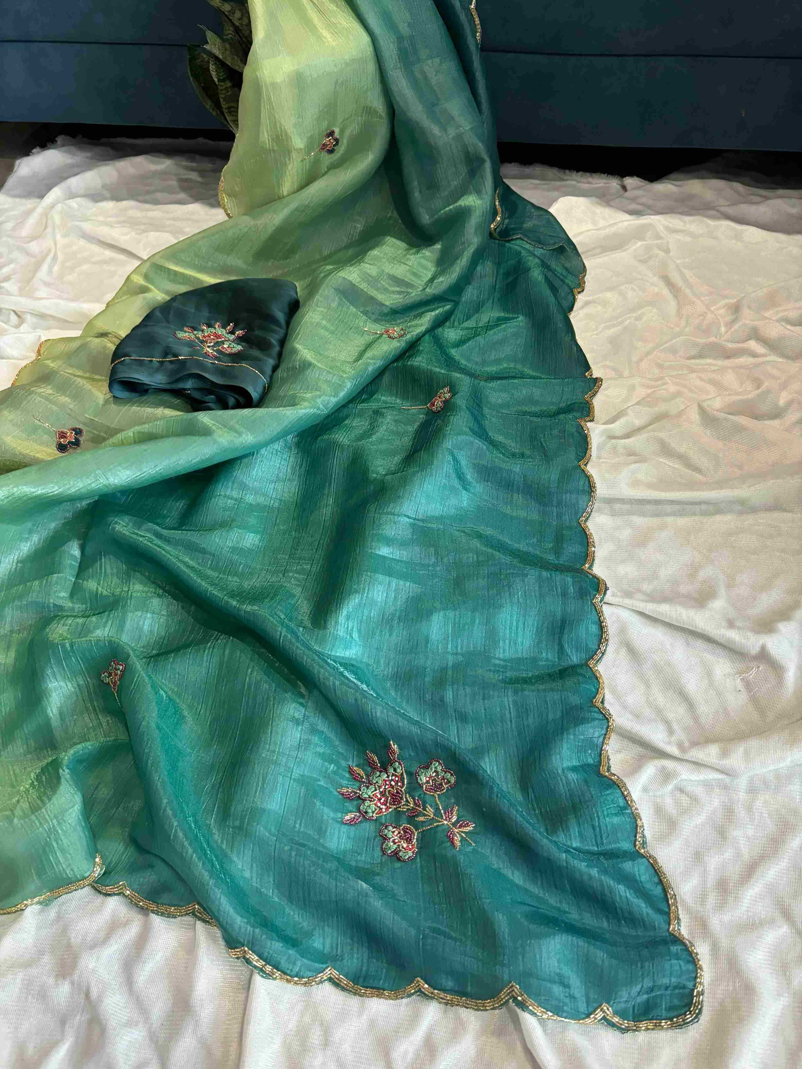 Ynf Soft Silk KESH251 INV01 Sarees Wholesale Silk Sarees Lightweight Sarees Sarees With Blouse Manufacturer