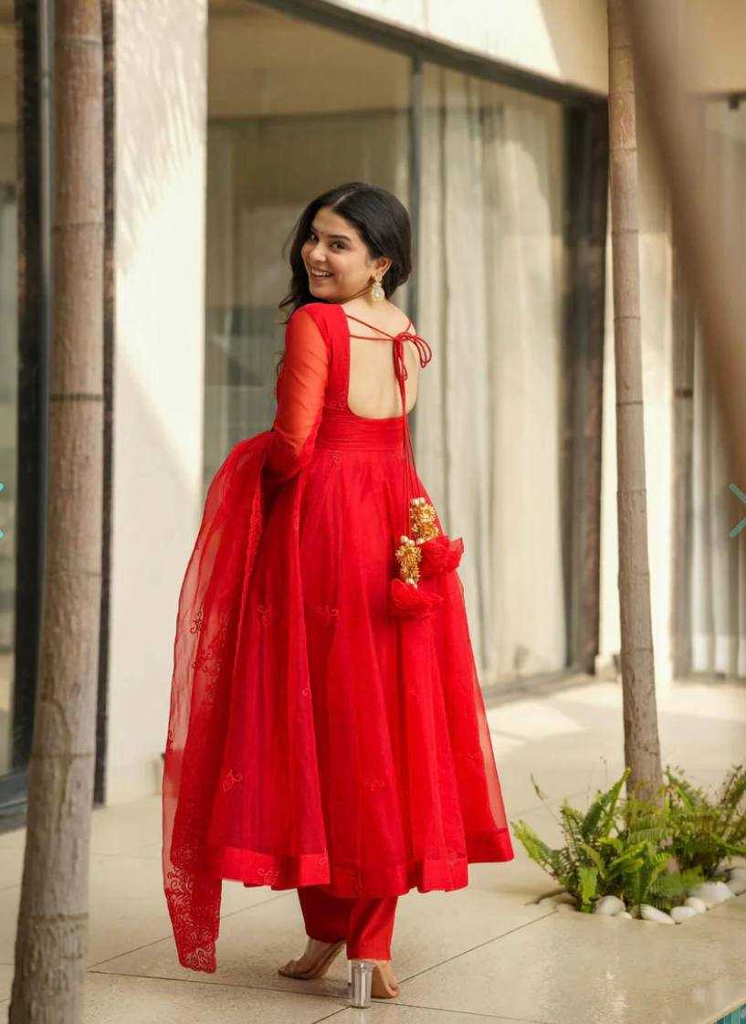 Ynf Tabby Silk KESH147 246 Gowns Wholesale Embroidery Gowns Silk Gowns Gown With Dupatta Manufacturer