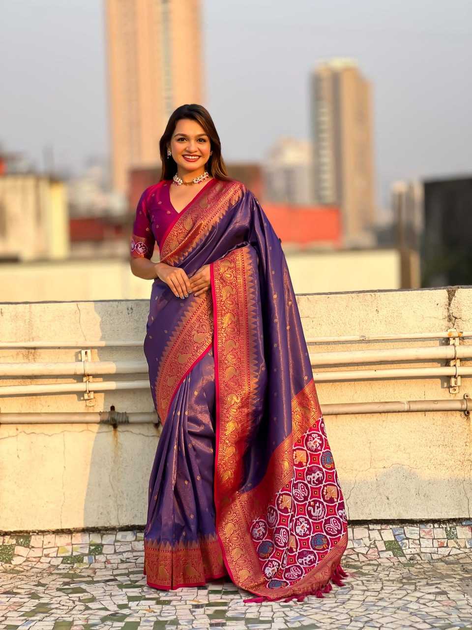 Ynf Tissue Silk RIN116 TISSUE PATOLA Silk Sarees Wholesale Kanjeevaram Sarees Brocade Sarees Zari Border Silk Sarees Manufacturer