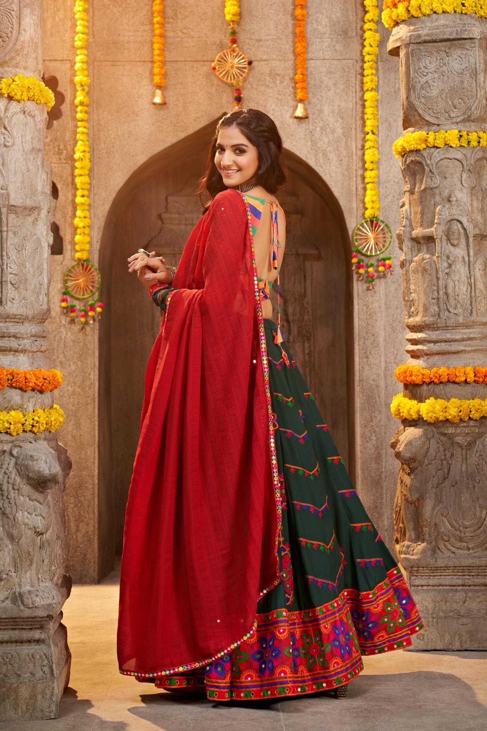 Ynf Viscose Rayon KESH417 2335 Lehengas Wholesale Designer Lehenga Embroidered Lehenga Mirror Work Lehenga Manufacturer