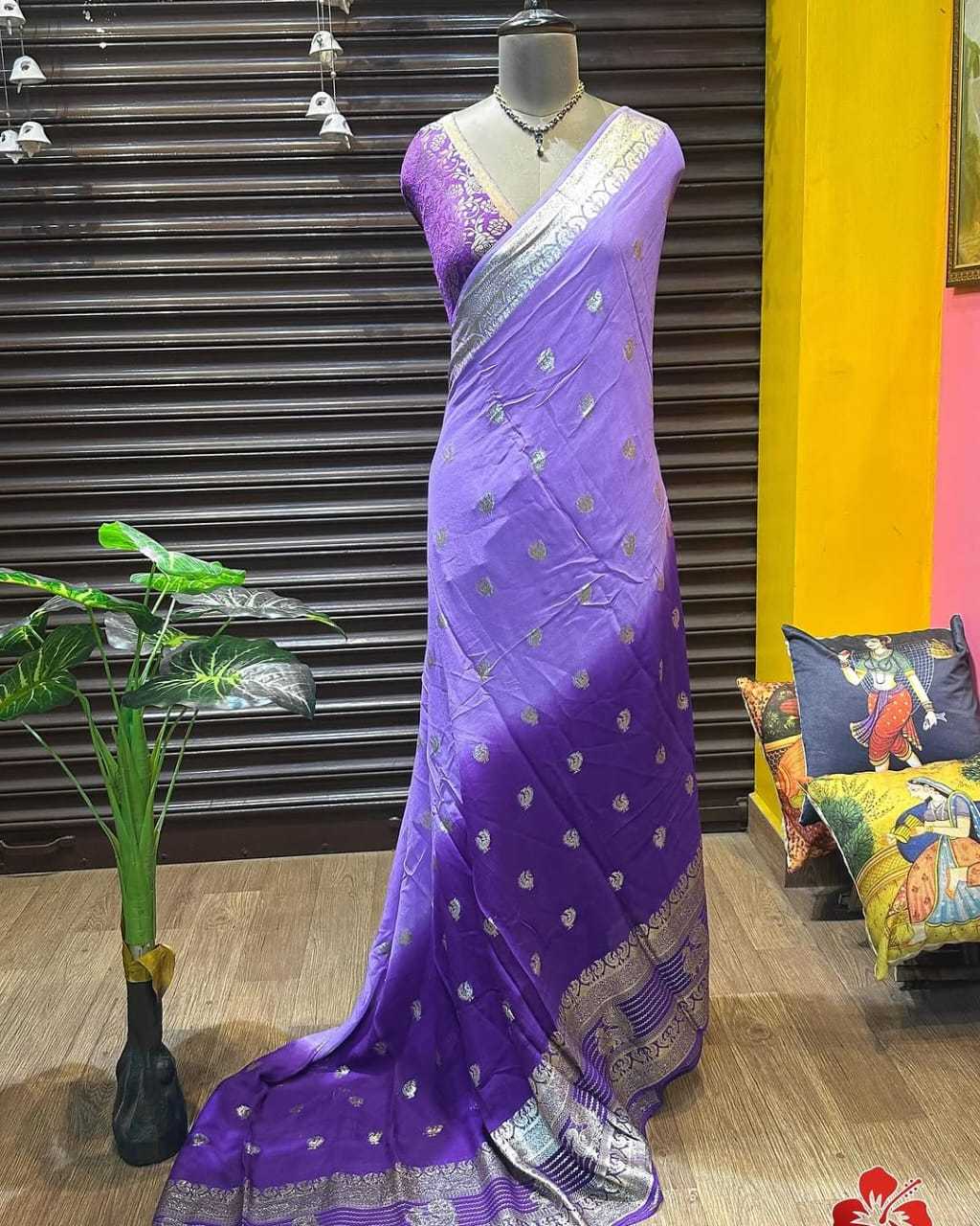 Ynf Viscouse Crushed Georgette RIN104 APE83 Sarees Durga Pooja Sarees Festive Collections Wholesale Georgette Sarees Jacquard Saree Viscose Saree Manufacturer