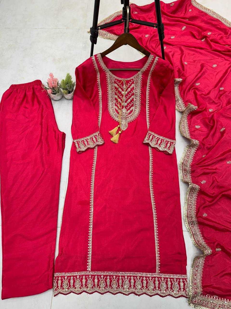 Ynf Chinon RIN141 1921 Suits & Dresses Wholesale Party wear suits Designer Suits Embroidered Suits Manufacturer