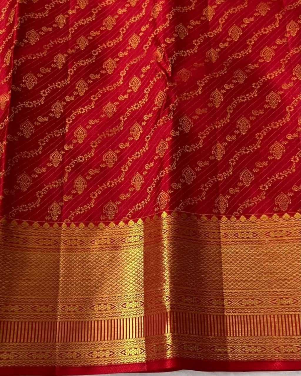 Ynf Banarasi Soft Silk RIN101 50194 Silk Sarees Wholesale Banarasi Silk Sarees Heavy Silk Sarees Golden Silk Sarees Manufacturer