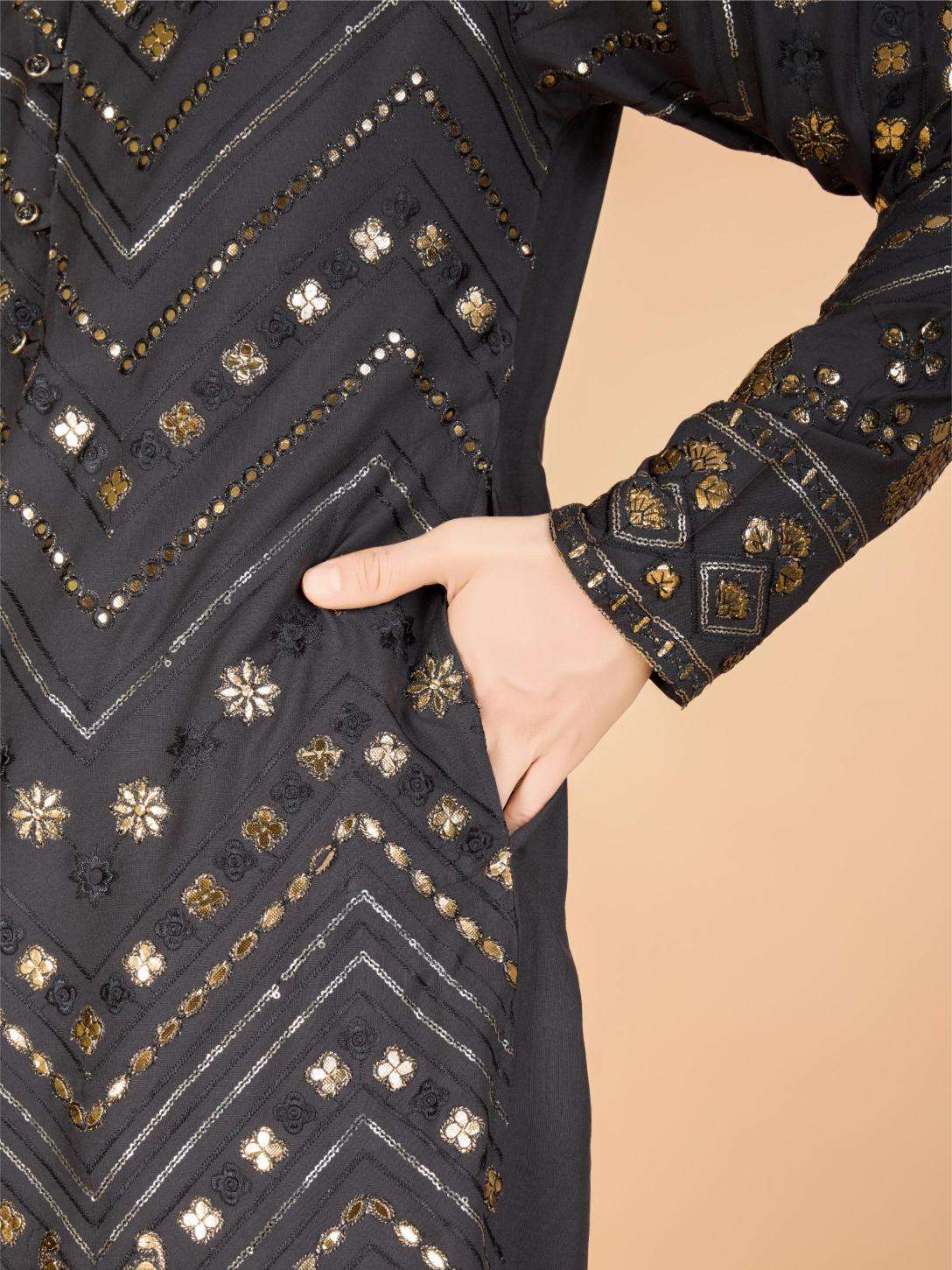 Ynf Reyon Cotton RIN202 HERITAGE VASTRA Mens Wear Wholesale Mens Kurtas Mens Kurta Pyjama Embroidered Kurta Pajama Manufacturer