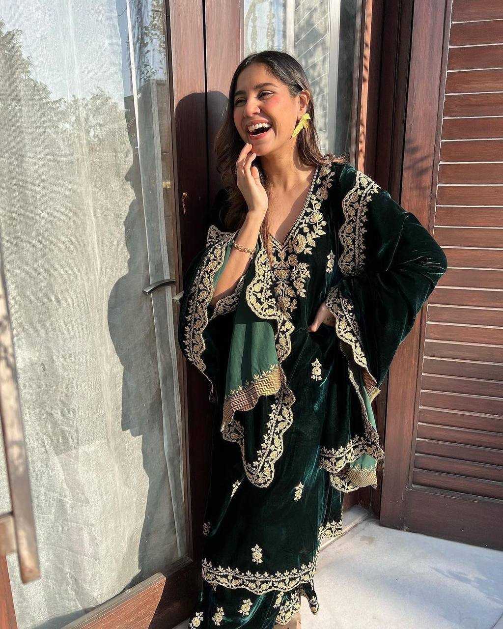 Ynf Velvet KESH492 930 Suits & Dresses Wholesale Velvet Suits Embroidery Suits Palazzo Suit Manufacturer