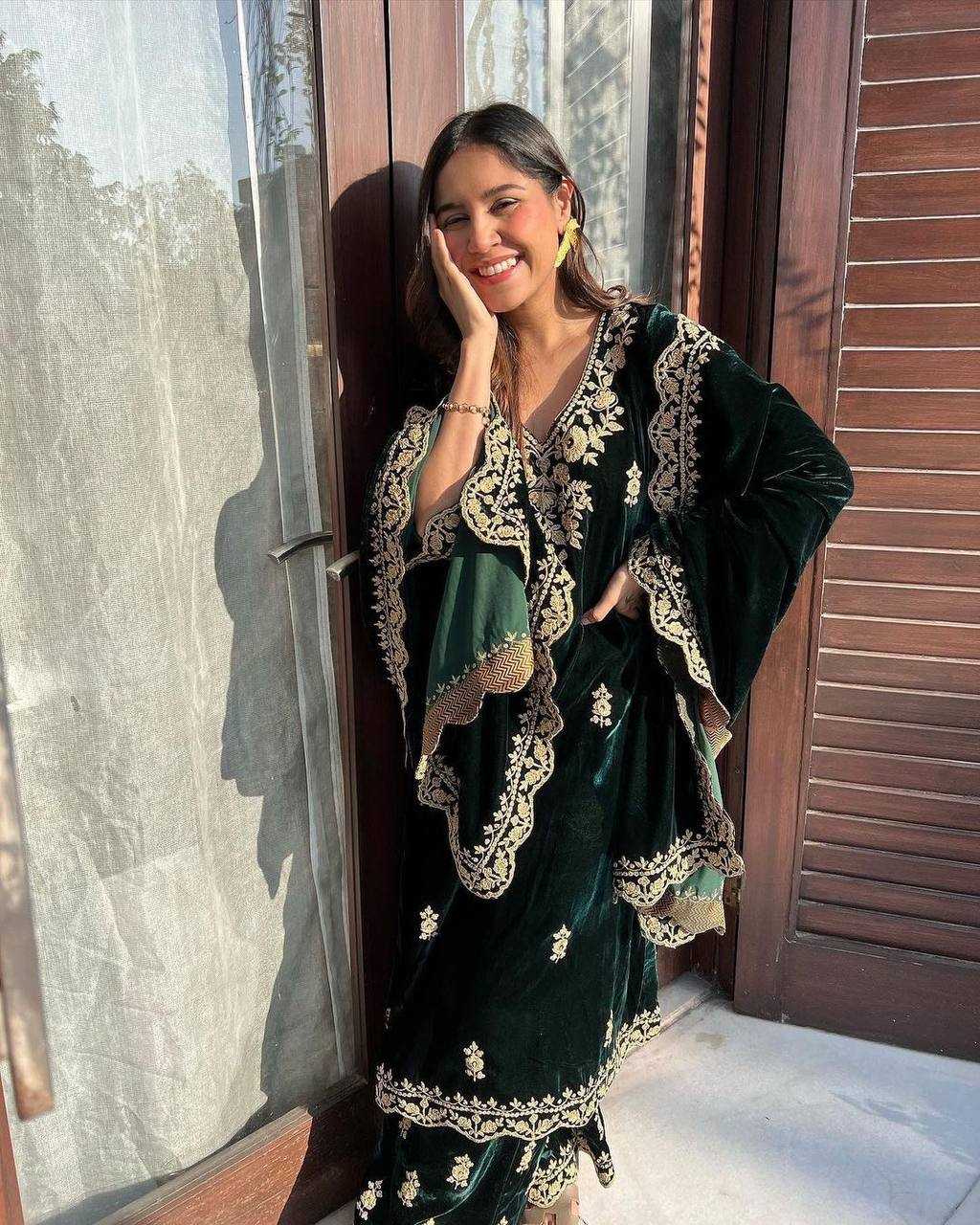 Ynf Velvet KESH492 930 Suits & Dresses Wholesale Velvet Suits Embroidery Suits Palazzo Suit Manufacturer