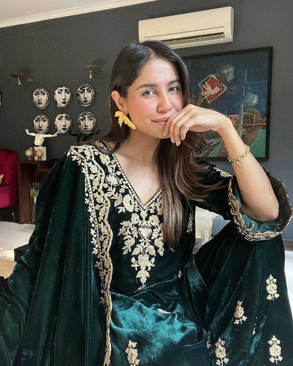 Ynf Velvet KESH492 930 Suits & Dresses Wholesale Velvet Suits Embroidery Suits Palazzo Suit Manufacturer