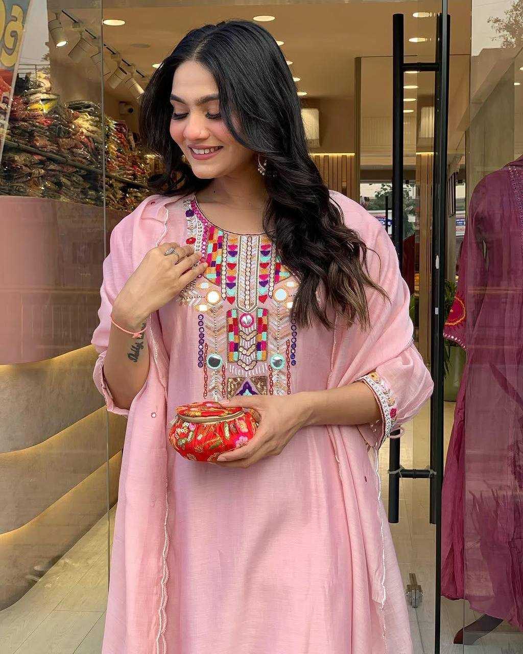 Ynf Chanderi Soft KESH501 craftsmanship Suits & Dresses Wholesale Ladies Suits Embroidery Suits Party wear suits Manufacturer