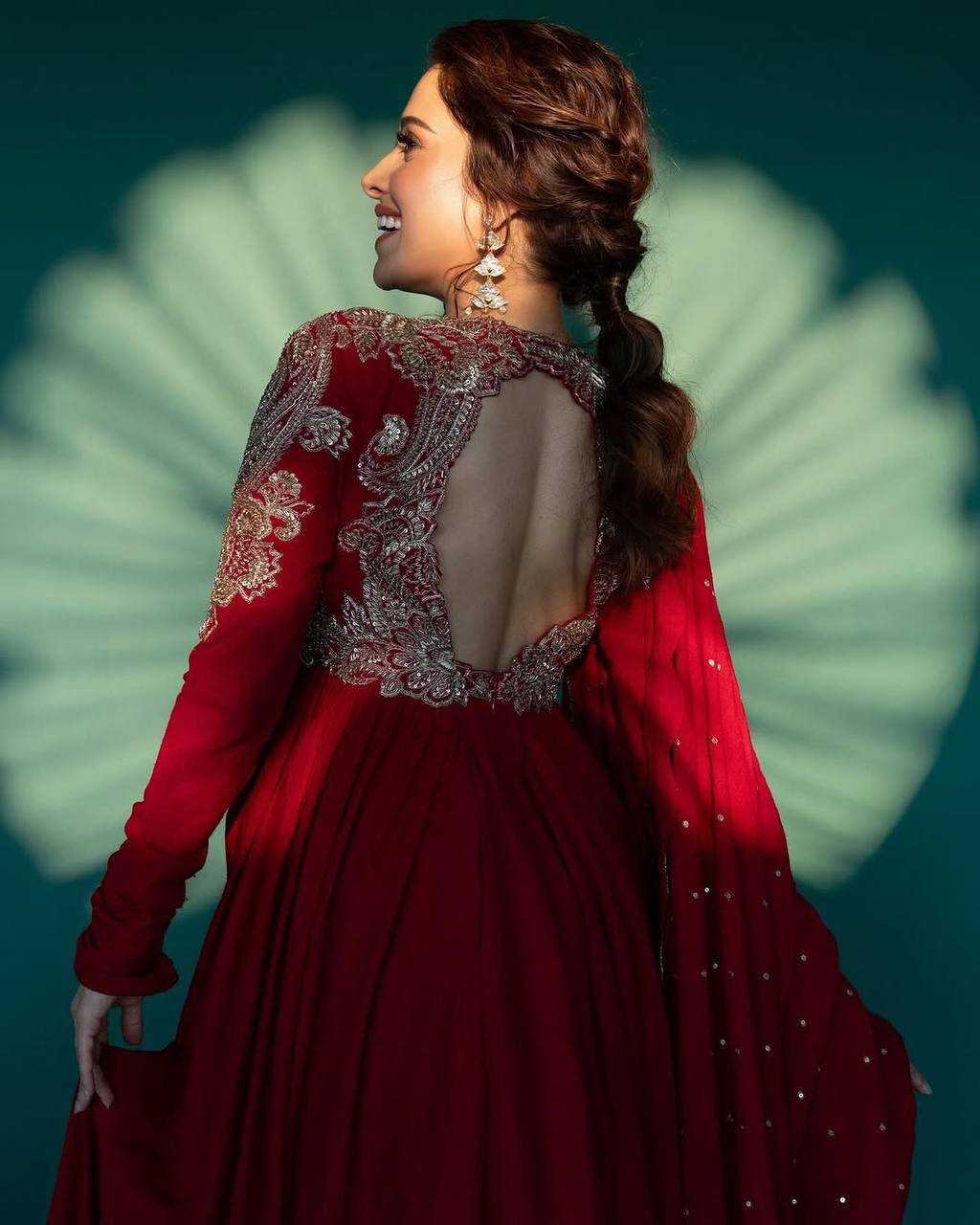 Ynf Chinon RIN215 1109 Gowns Bollywood Collections Wholesale Wedding Gown Designer Gowns Nushrratt Bharuccha Collections Manufacturer