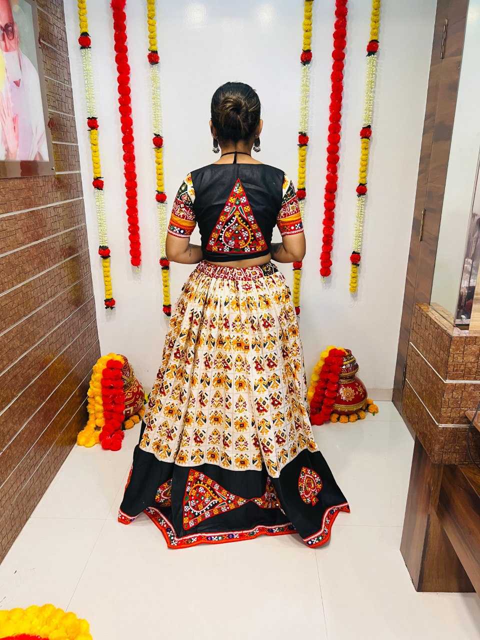 Ynf Cotton RIN227 7038 Festive Collections Wholesale Navratri Chaniya Choli Manufacturer