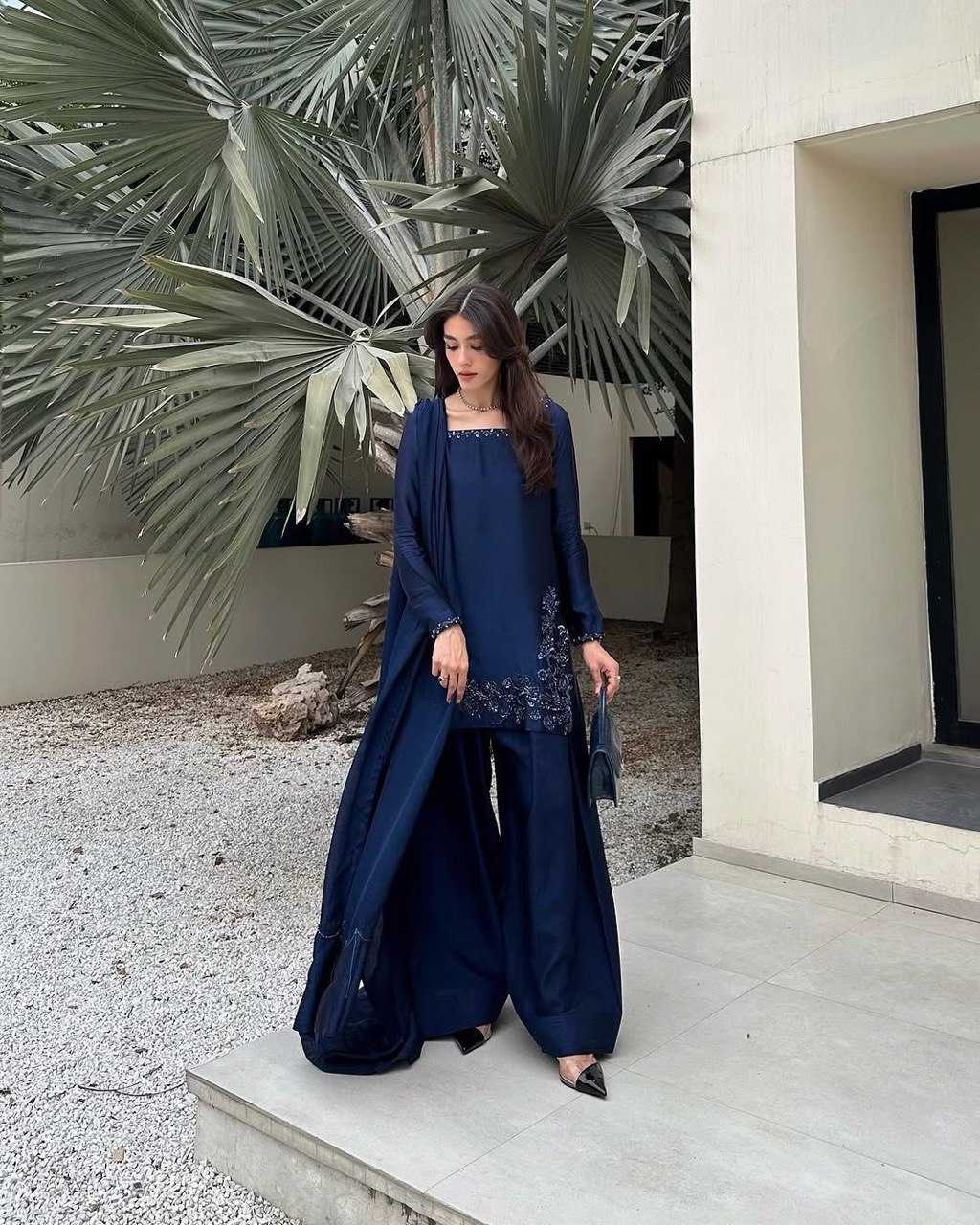 Ynf Crepe RIN162 5886 Suits & Dresses Wholesale Ladies Suits Party wear suits Designer Suits Manufacturer