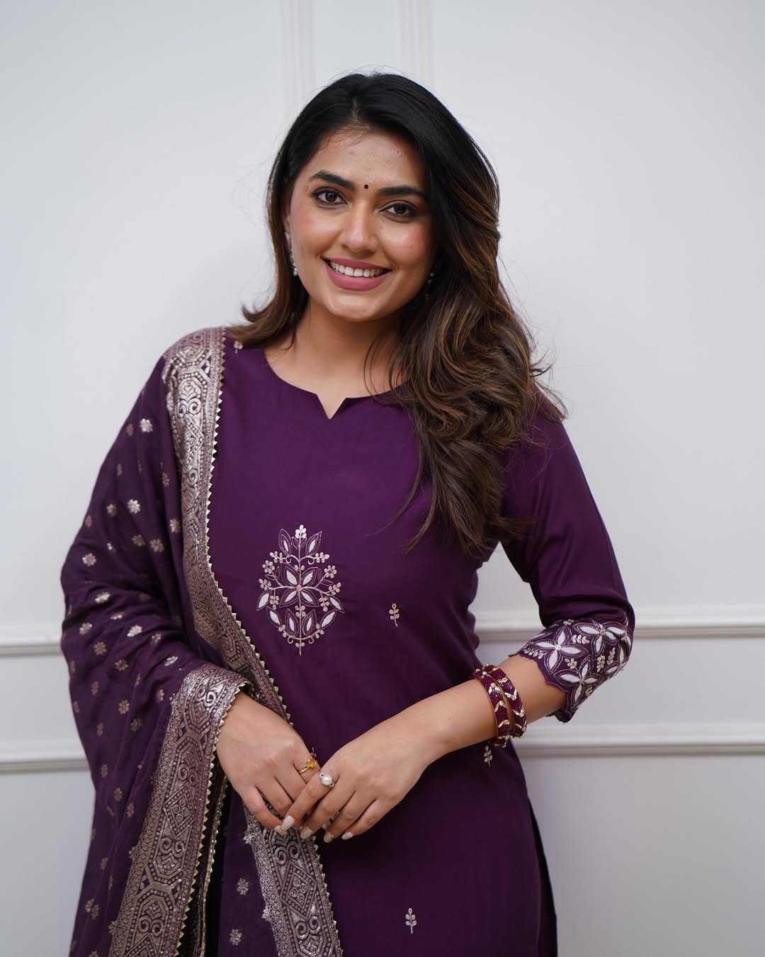 Ynf Chanderi Soft KESH545 1036 Kurti Wholesale Party Wear Kurtis Embroidered Kurtis Manufacturer