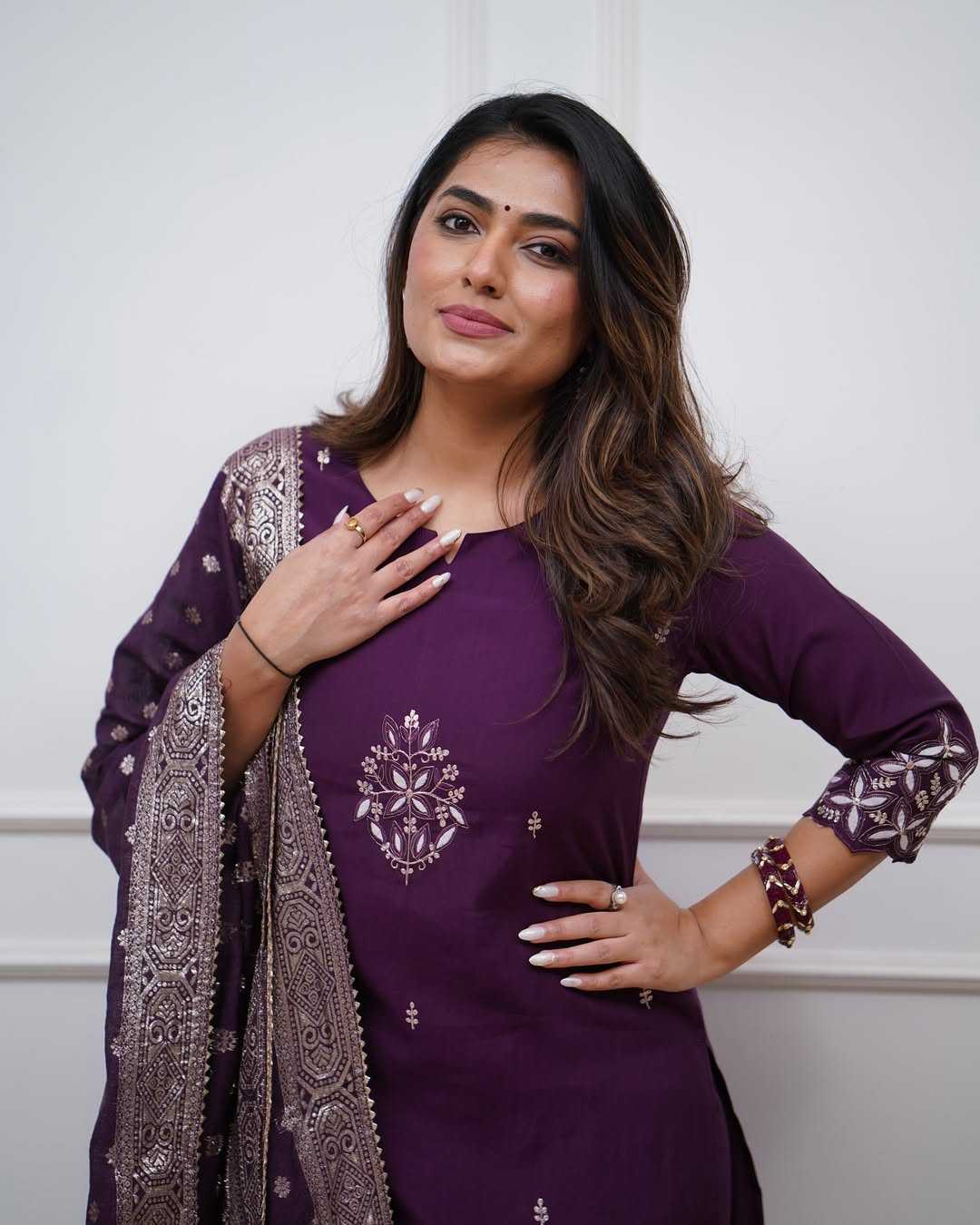 Ynf Chanderi Soft KESH545 1036 Kurti Wholesale Party Wear Kurtis Embroidered Kurtis Manufacturer