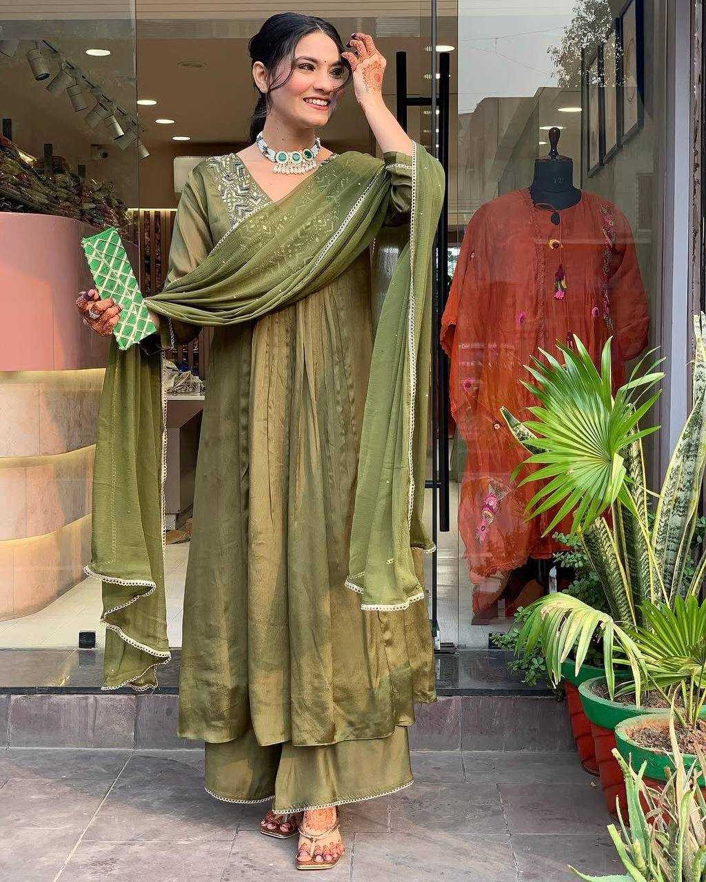 Ynf Chinon KESH501 YOGG Suits & Dresses Plus Size Collections Wholesale Embroidery Suits Designer Suits Manufacturer