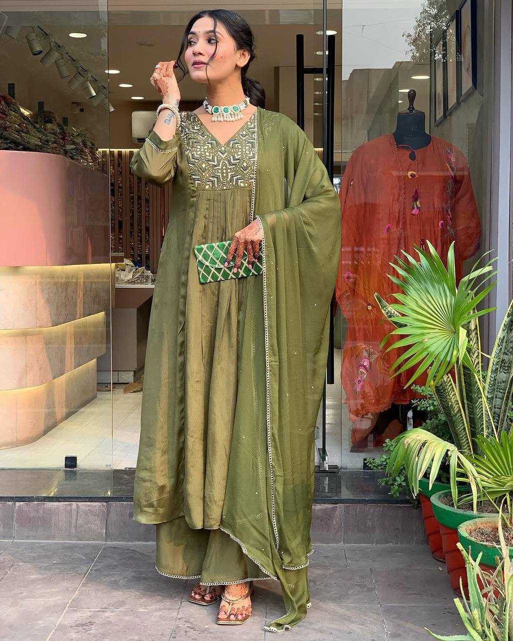 Ynf Chinon KESH501 YOGG Suits & Dresses Plus Size Collections Wholesale Embroidery Suits Designer Suits Manufacturer