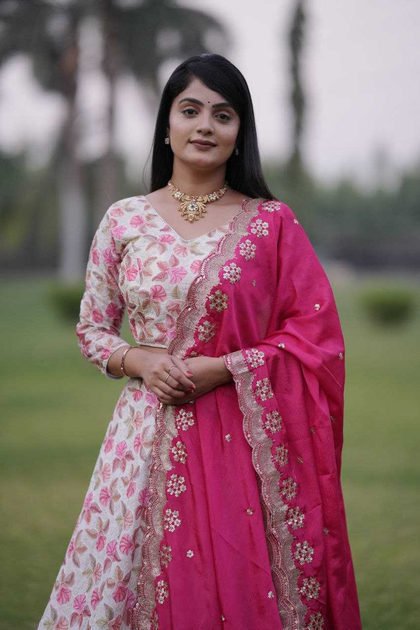 Ynf Chinon RIN133 006 Lehengas Wholesale Fancy Lehenga Embroidered Lehenga Zari Work Lehenga Sequins Lehenga Manufacturer