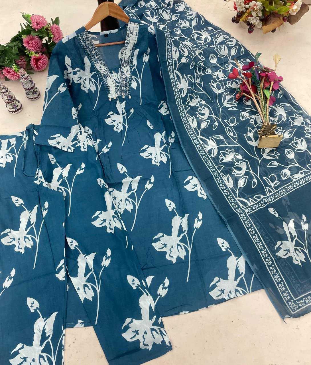 Ynf Cotton KESH536 ARRIVAL Kurti Wholesale Designer Kurtis Anarkali Kurtis Fancy Kurti Manufacturer