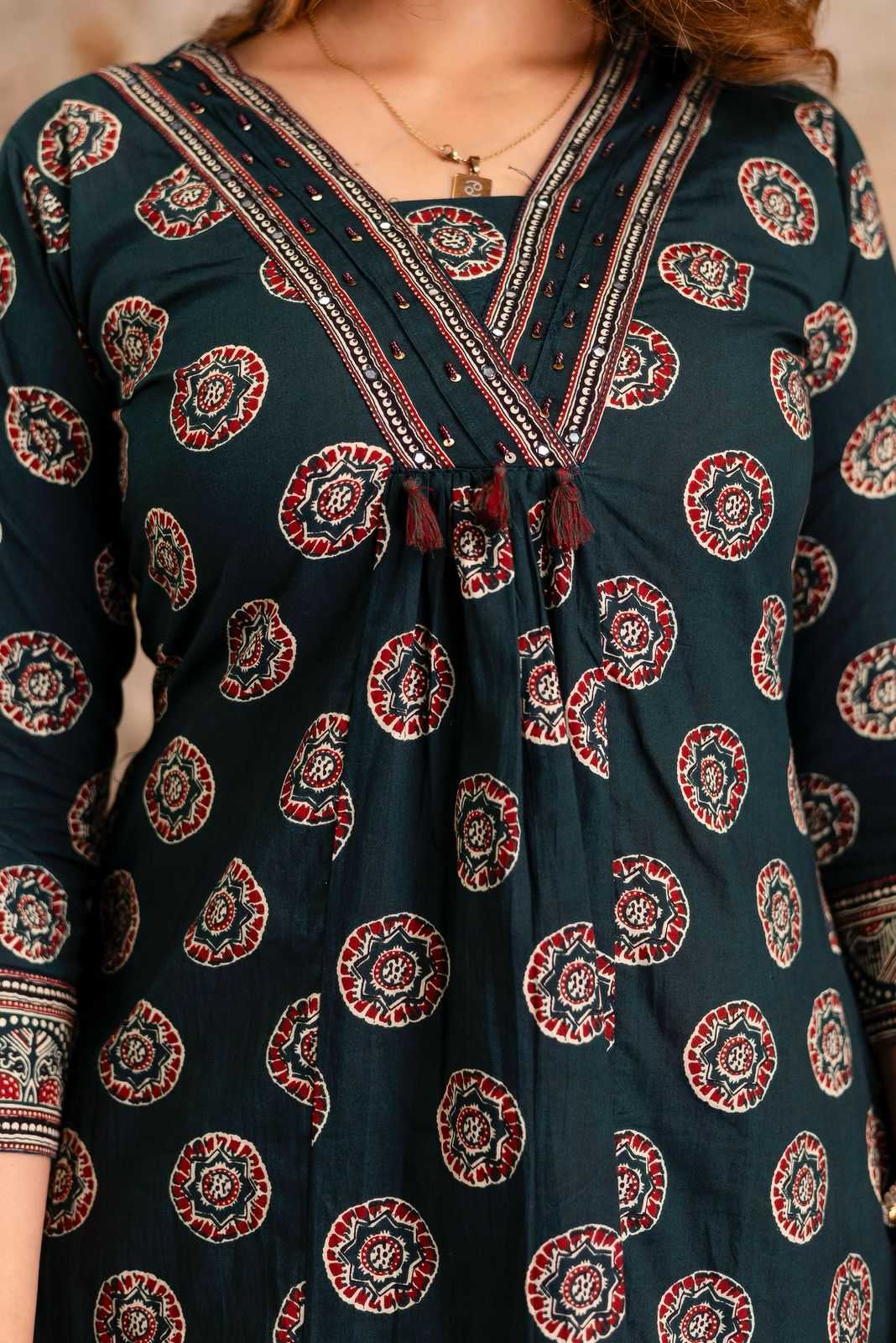 Ynf Cotton RIN190 SL Setwise Collections Wholesale Kurtis Catalogs Manufacturer