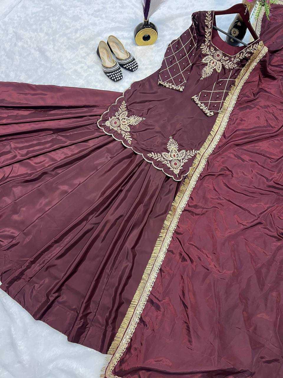 Ynf Crepe Silk KESH528 448 Suits & Dresses Wedding Collections Festive Collections Wholesale Embroidery Suits Ladies Silk Suit Zari Work Suit Manufacturer