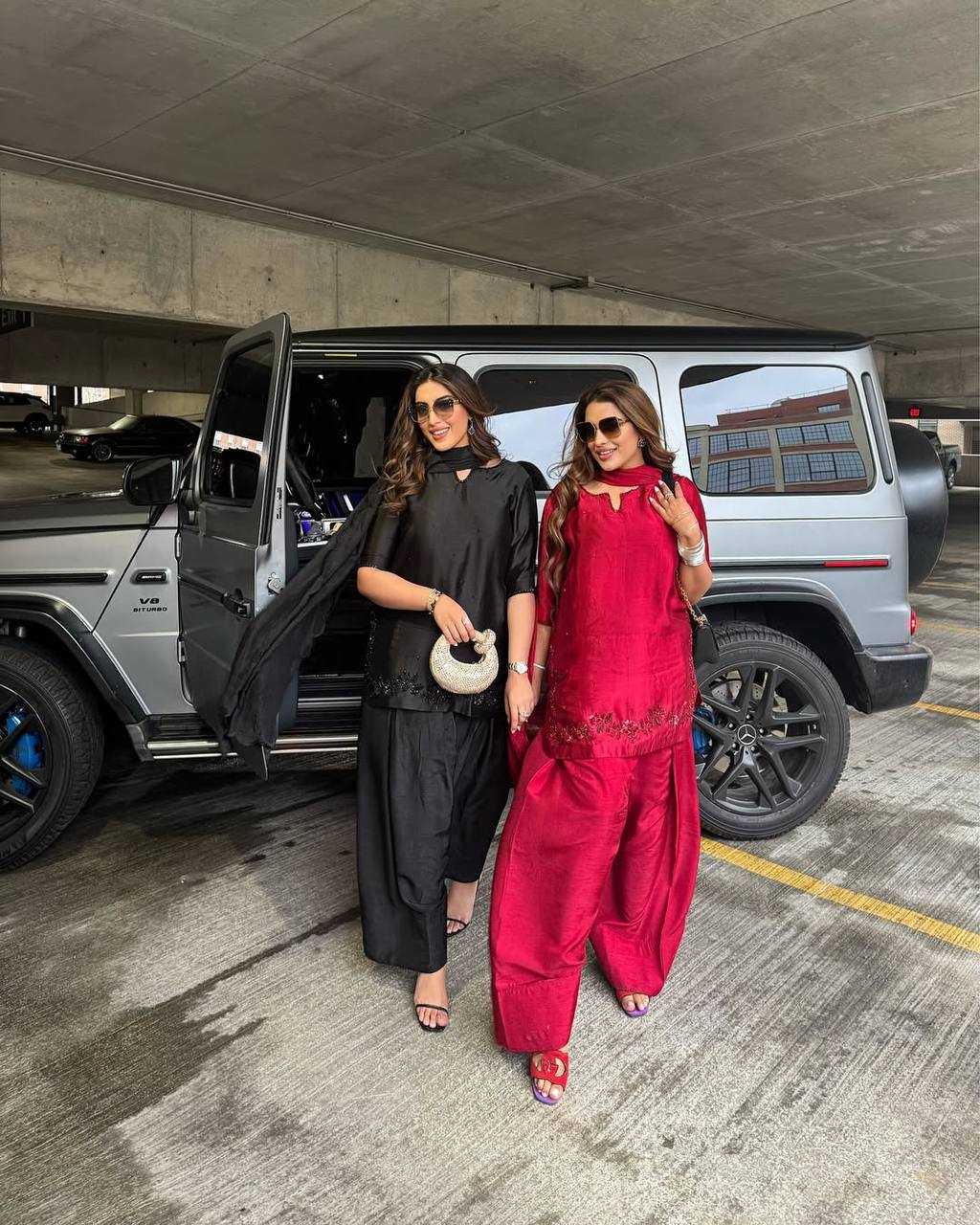 Ynf Crepe Silk KESH528 461 Suits & Dresses Wedding Collections Festive Collections Wholesale Ladies Silk Suit Party wear suits Handwork Suits Manufacturer