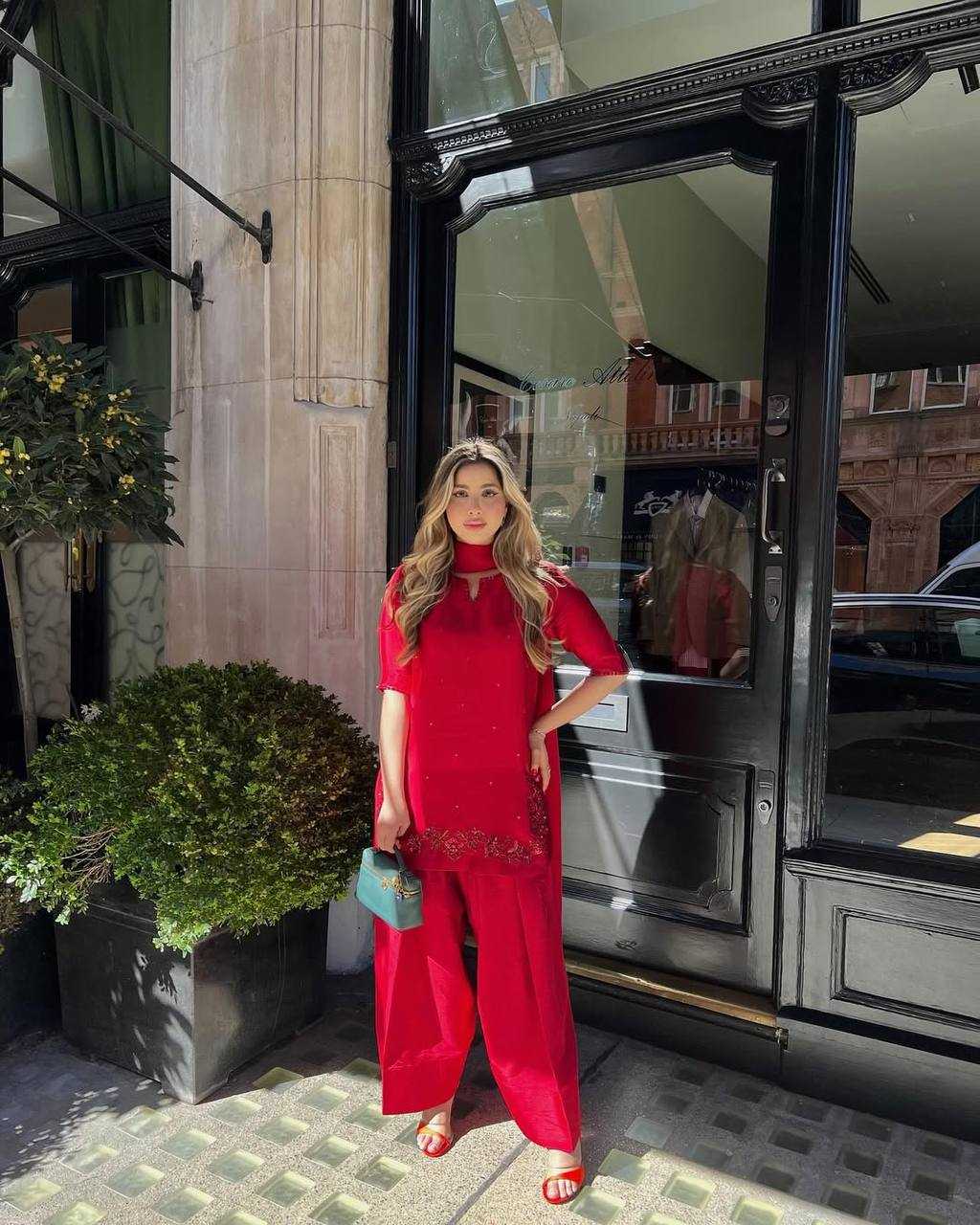 Ynf Crepe Silk KESH528 461 Suits & Dresses Wedding Collections Festive Collections Wholesale Ladies Silk Suit Party wear suits Handwork Suits Manufacturer
